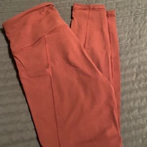 Athleta salutation pocket stash leggings